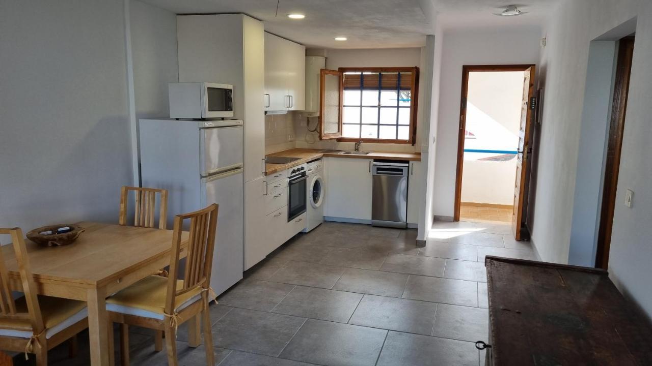 Apartamento Familiar Con Piscina Y Wifi เลสกาลา ภายนอก รูปภาพ