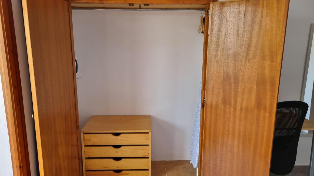 Apartamento Familiar Con Piscina Y Wifi เลสกาลา ภายนอก รูปภาพ