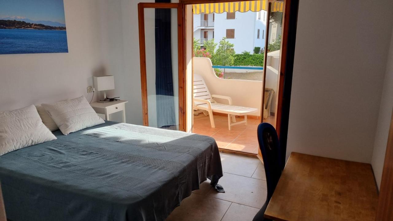 Apartamento Familiar Con Piscina Y Wifi เลสกาลา ภายนอก รูปภาพ