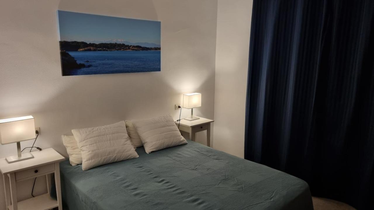 Apartamento Familiar Con Piscina Y Wifi เลสกาลา ภายนอก รูปภาพ