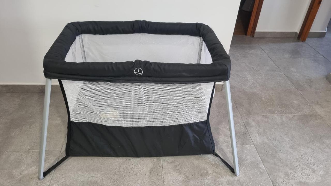 Apartamento Familiar Con Piscina Y Wifi เลสกาลา ภายนอก รูปภาพ